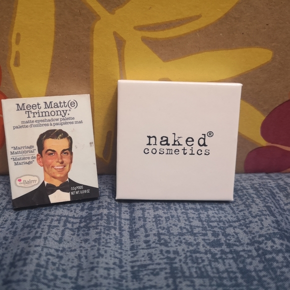 Makeup bundle - Picture 3 of 6